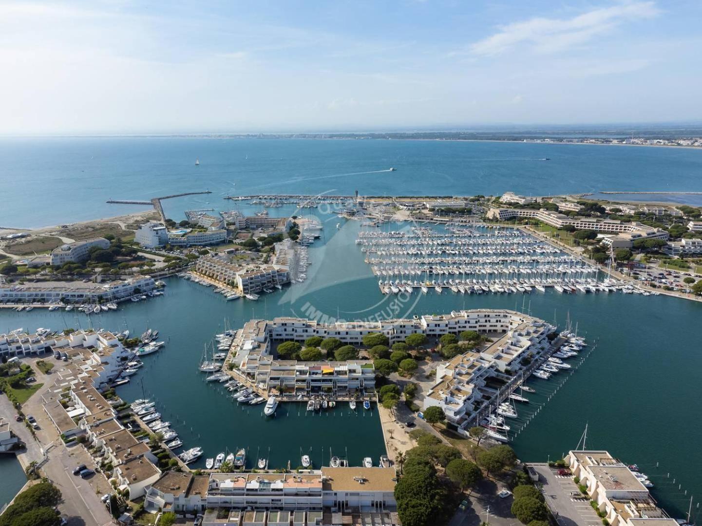AS9557 - Studio vue sur la mer avec parking privé proche centre ville Le Grau-du-Roi Exteriör bild